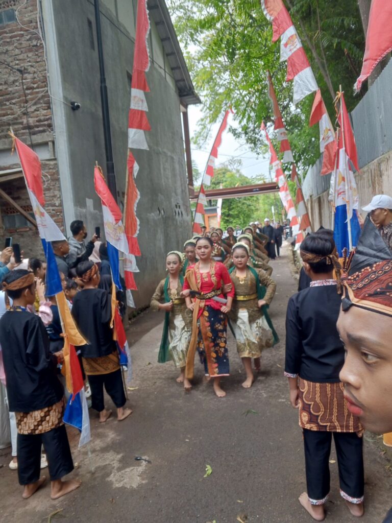 Desa pakuhaji Milangkala ke 36 berlangsung meriah img 20250920 130031 2376073350307833992049.jpg