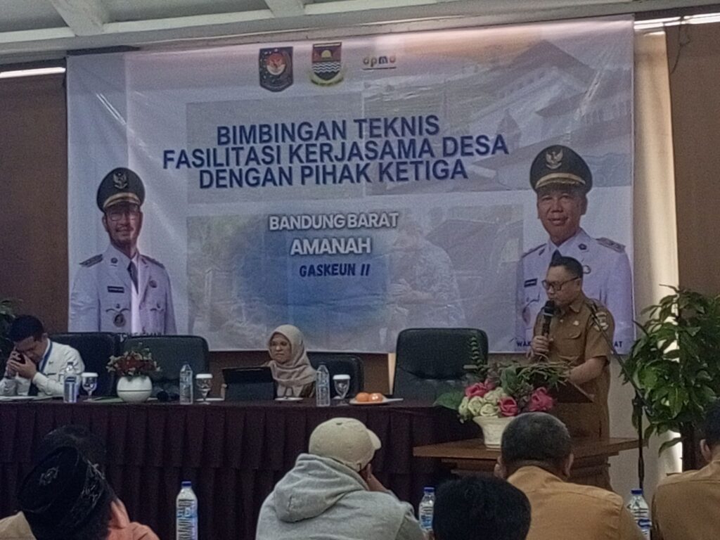 Melaksanakan bimbingan teknis Denga pihak ketiga img 20251020 100710 3008186763201023521752.jpg