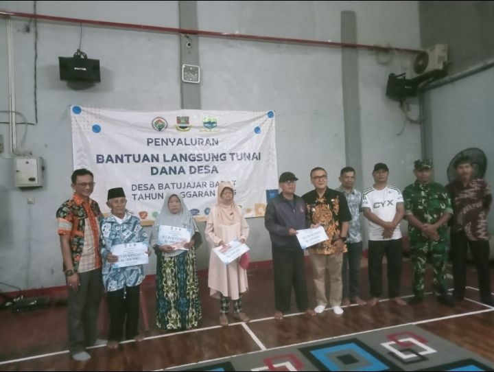 "BLT Dana Desa 2025: Langkah Nyata Batujajar Barat Dalam kesejahteraan Warga " 17630749612963640895638191418470.jpg