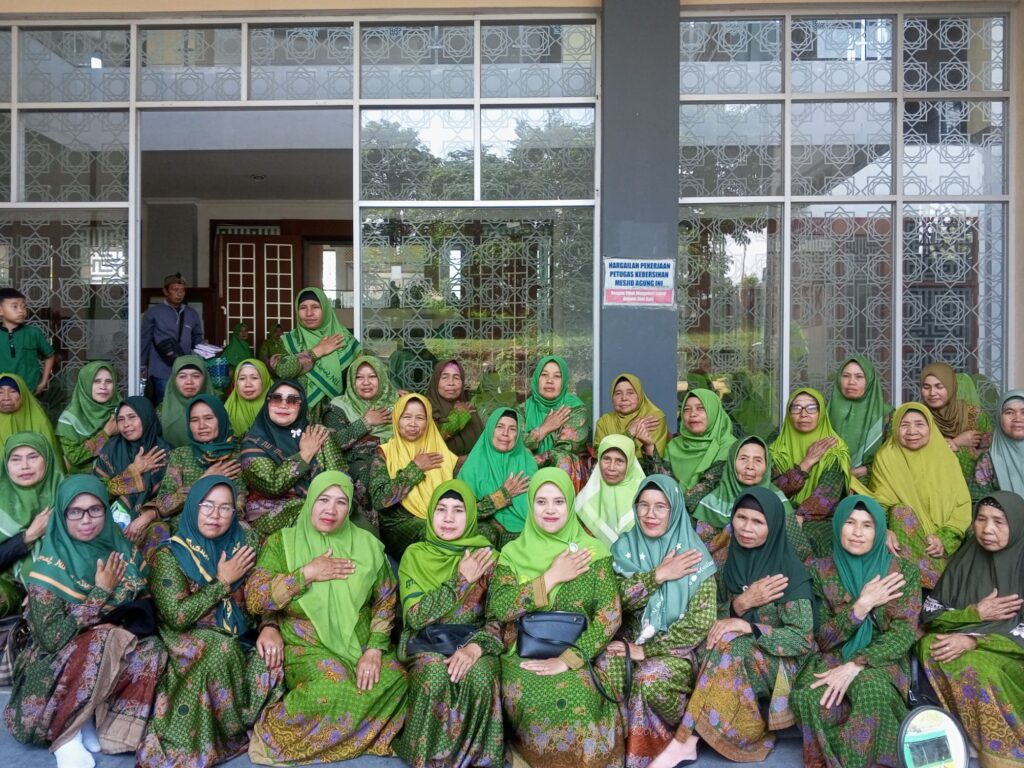 Pengajian Rutin jadi Momentum Konsolidasi Muslimat dan pelantikan ketua PAC se-- KBB img 20251228 095818 2716004256988145846156.jpg