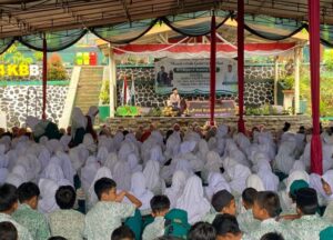 17691388997437402283427366581829 300x216