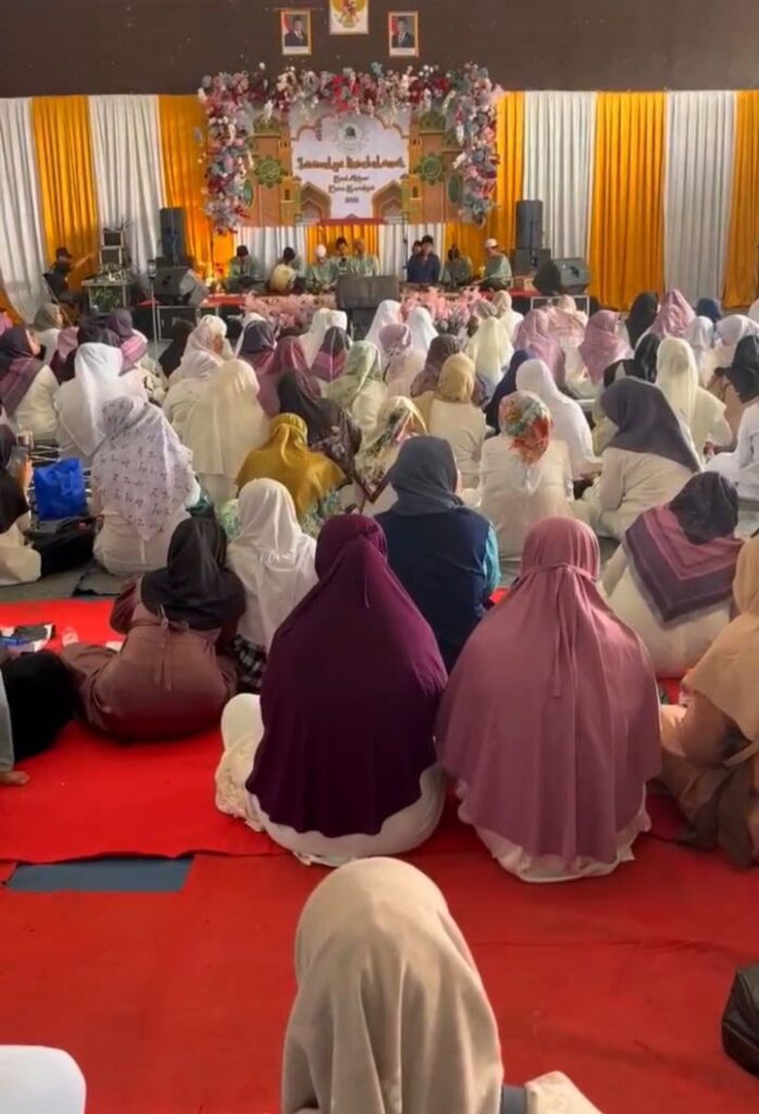 Tabligh Akbar Desa Tanimulya, Ustad Hariri Ajak Masyarakat Sambut Ramadan dengan penuh Keimanan 17710530810471306780159646361111 698x1024