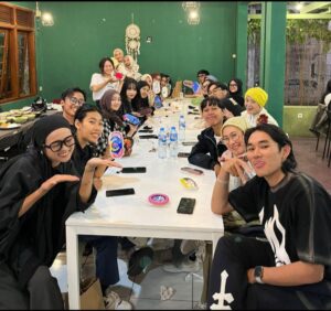 1771768341592568673703998462317 300x282